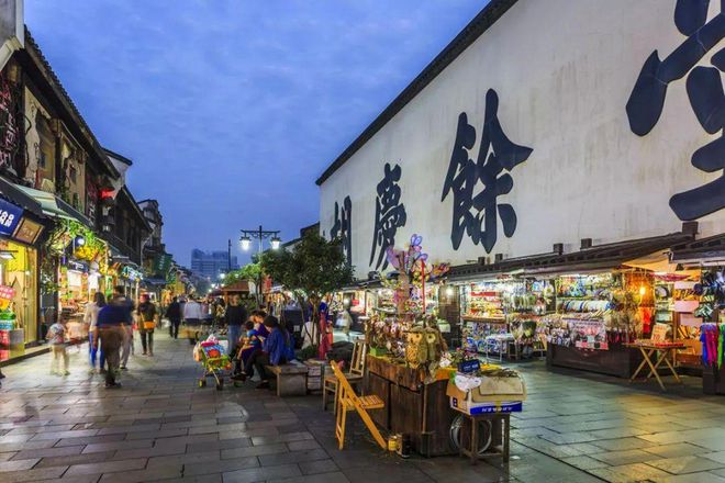 杭州的美食街在哪里_美食街杭州市_美食街杭州图片